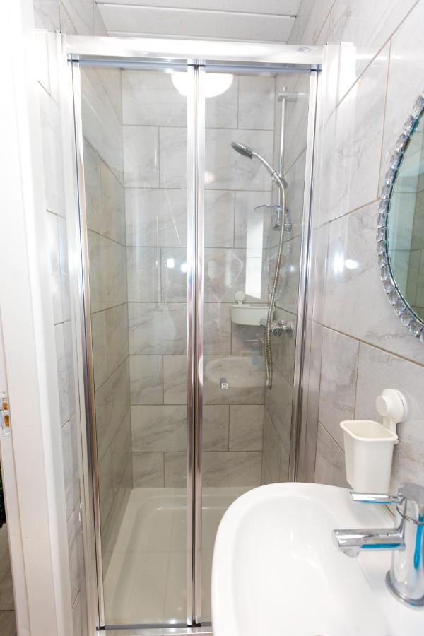 Comfortable Stay In Shirley, Solihull - Room 3 Exterior foto
